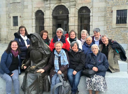Sisters walk in St Teresa's footsteps in Avila